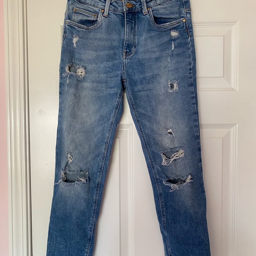 boyfriend fit medium wash jeans